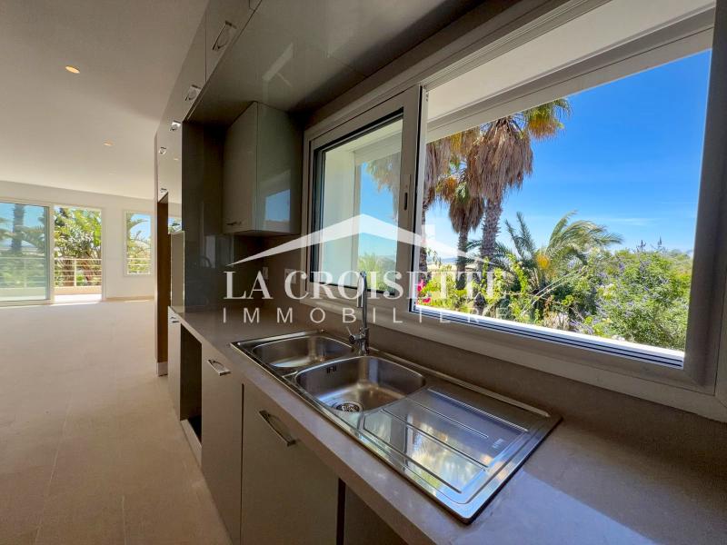 Appartement S+2 avec terrasse à Gammarth